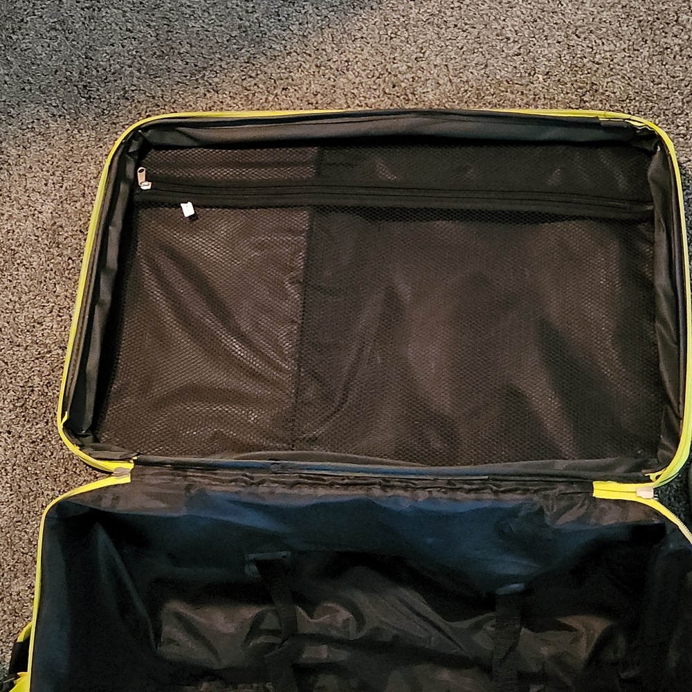 Suitcase - Picture 5 of 5